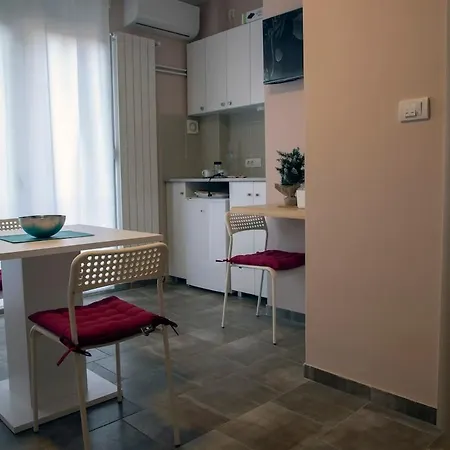 Apartment Anrora 2