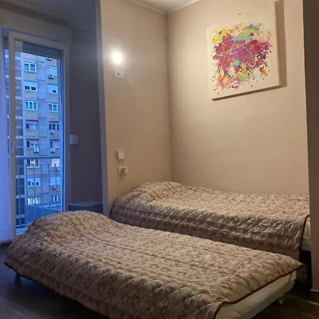 Anrora 2 Apartment *